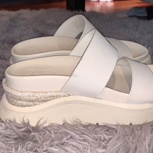 ZARA Shoes // Tan Platform Slides // Size 39